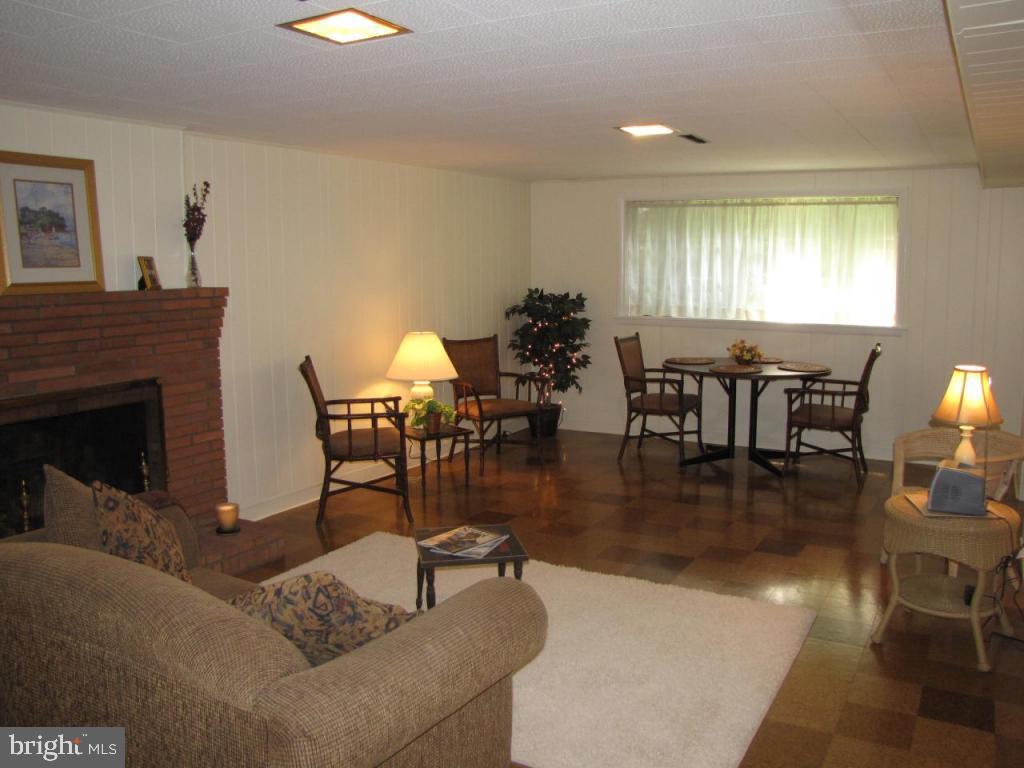 58 Springhouse Road Lancaster, PA 17603 - Photo 15 of 50 Gallery Image 15