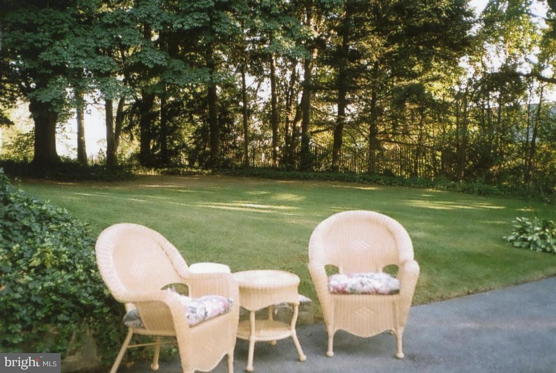 58 Springhouse Road Lancaster, PA 17603 - Photo 4 of 50 Gallery Image 4