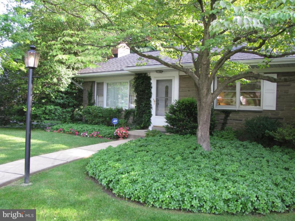 58 Springhouse Road Lancaster, PA 17603 - Photo 6 of 50 Gallery Image 6