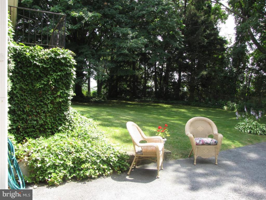 58 Springhouse Road Lancaster, PA 17603 - Photo 10 of 50 Gallery Image 10