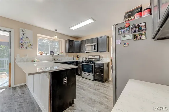 $394,000 | 17347 Hilltop Ridge Drive, Eureka, MO 63025