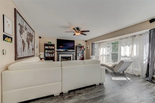 $394,000 | 17347 Hilltop Ridge Drive, Eureka, MO 63025