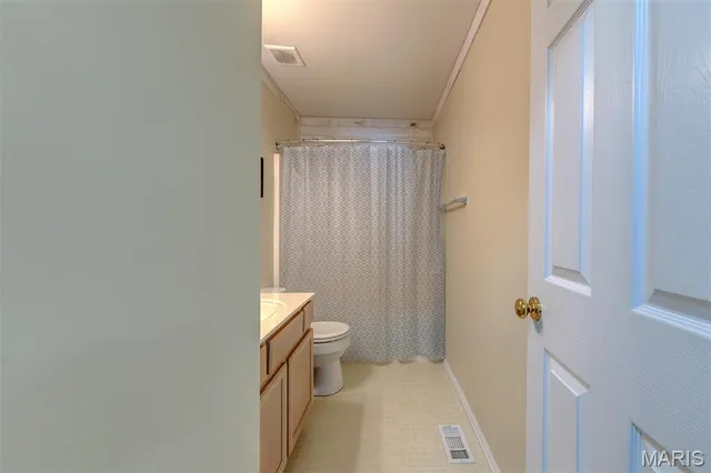 $394,000 | 17347 Hilltop Ridge Drive, Eureka, MO 63025