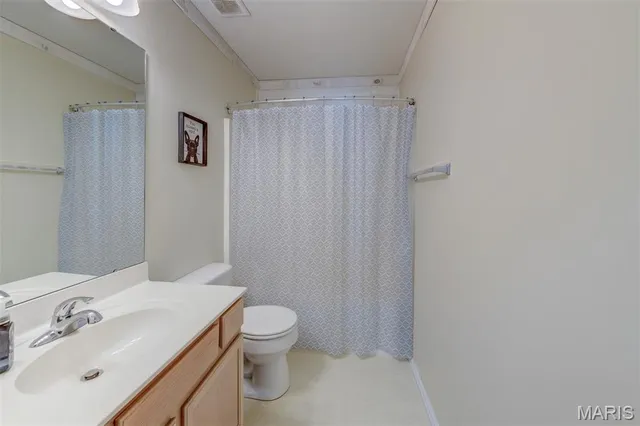 $394,000 | 17347 Hilltop Ridge Drive, Eureka, MO 63025