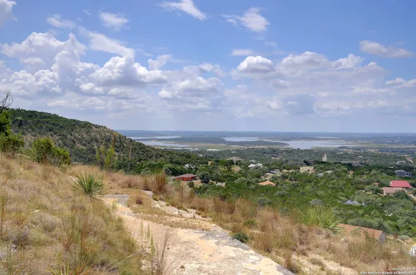 $150,000 | 1081 Eagle Point Drive, Fischer, TX 78623