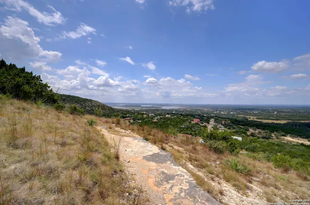 $200,000 | 1081 Eagle Point Drive, Fischer, TX 78623