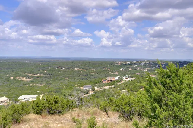 $200,000 | 1081 Eagle Point Drive, Fischer, TX 78623