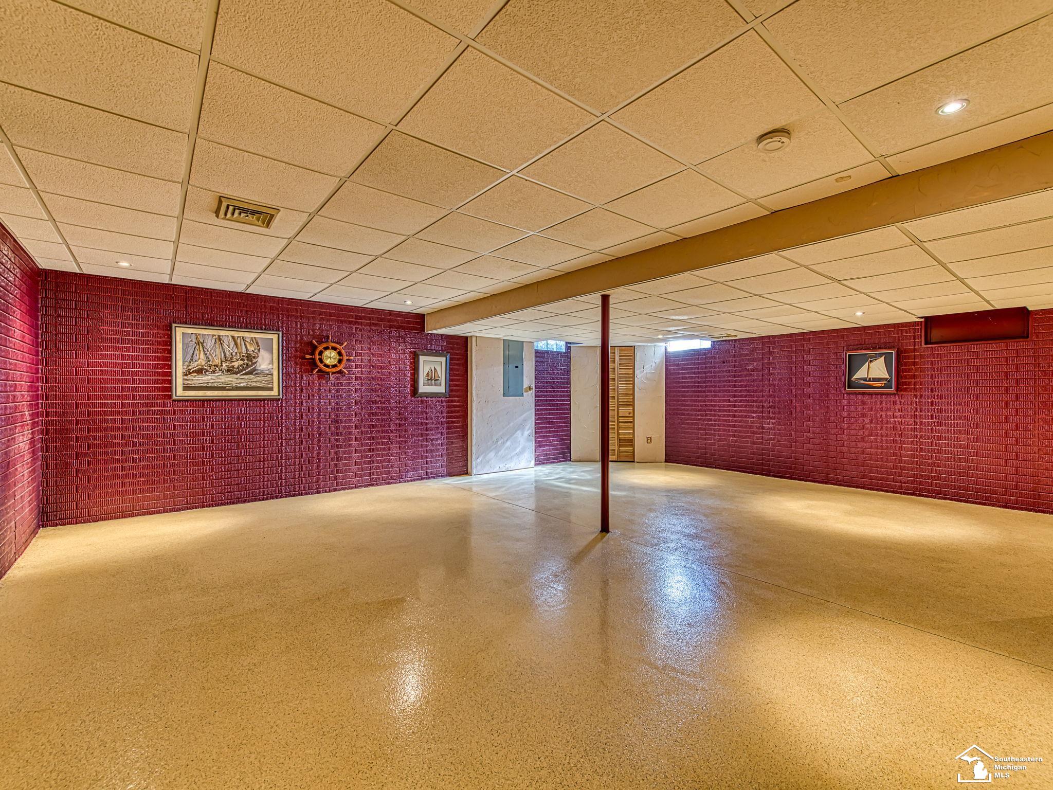 4992 Post Road Newport, MI 48166 - Photo 37 of 87 50191761-e5cd5804-0f0d-429f-8b06-9b8c25e7bc57.JPG