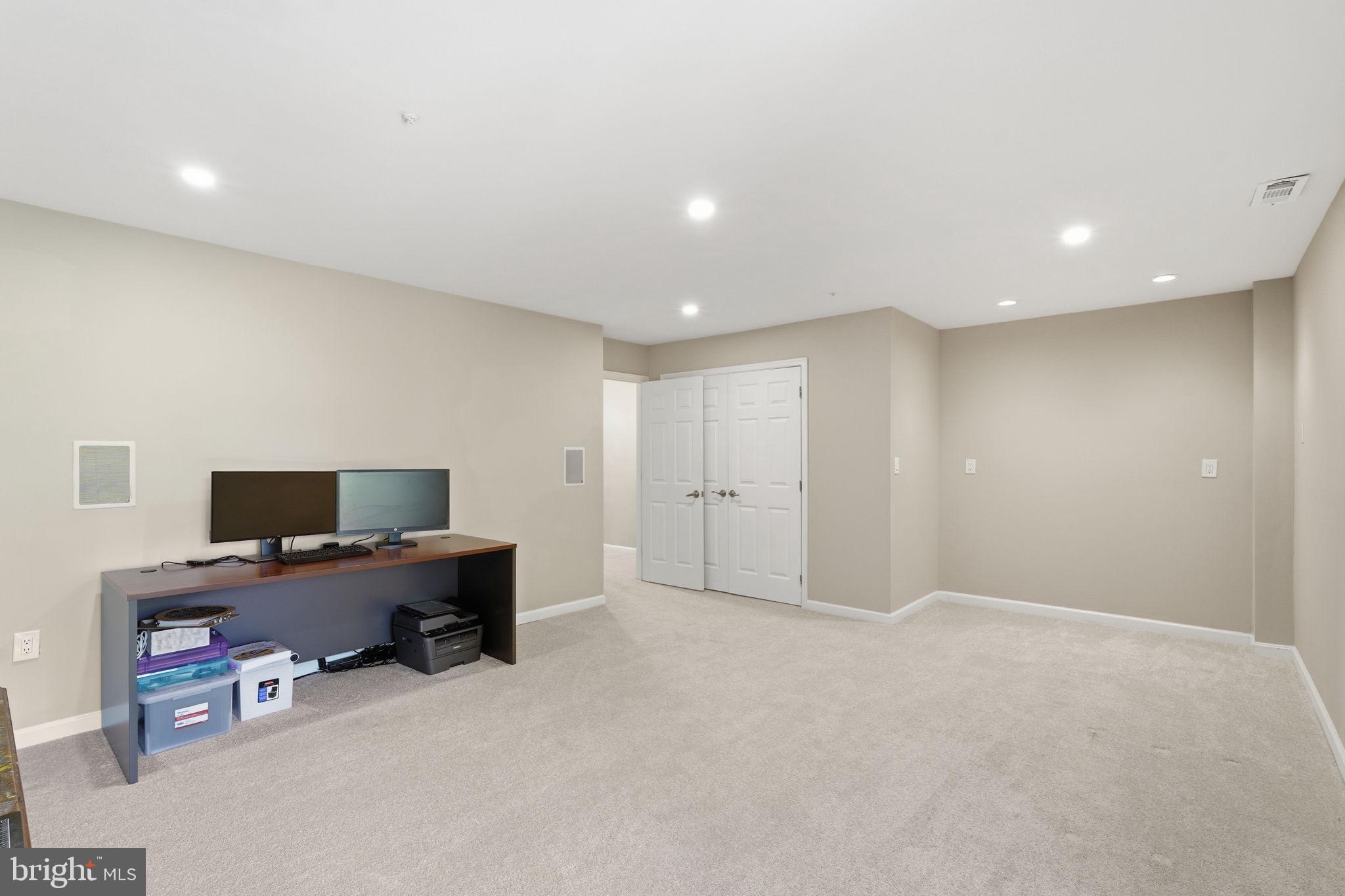 6203 Cliffside Terrace Frederick, MD 21701 - Photo 16 of 40 Gallery Image 16