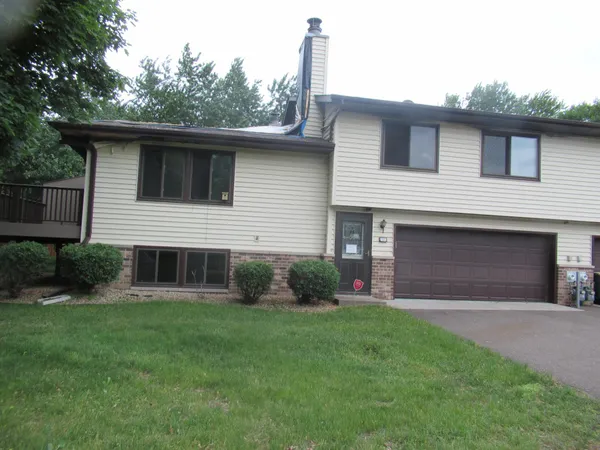 $114,900 | 7853 85th Court North, Brooklyn Park, MN 55445