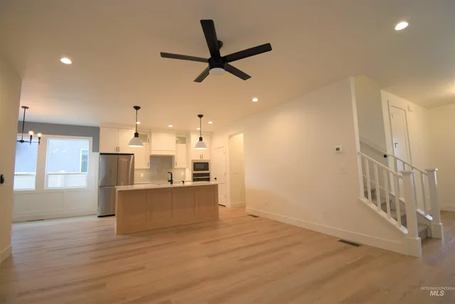 $2,795 | 1987 East Presidential Drive, Meridian, ID 83642