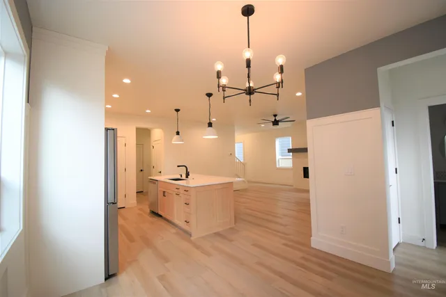 $2,795 | 1987 East Presidential Drive, Meridian, ID 83642