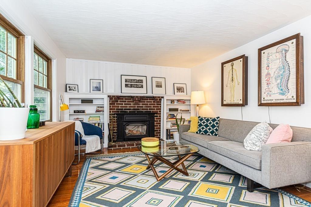 20 Dunbar Road Reading, MA 01867 - Photo 4 of 34 Gallery Image 4