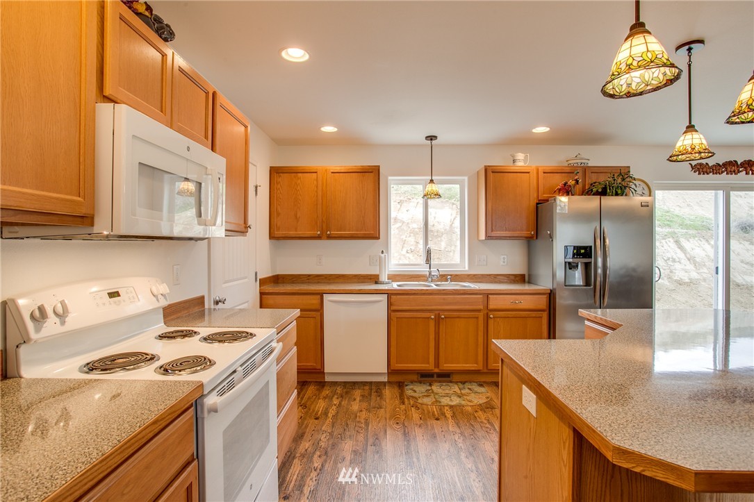 1008 Two Rivers Road Entiat, WA 98822 - Photo 13 of 24 Gallery Image 13