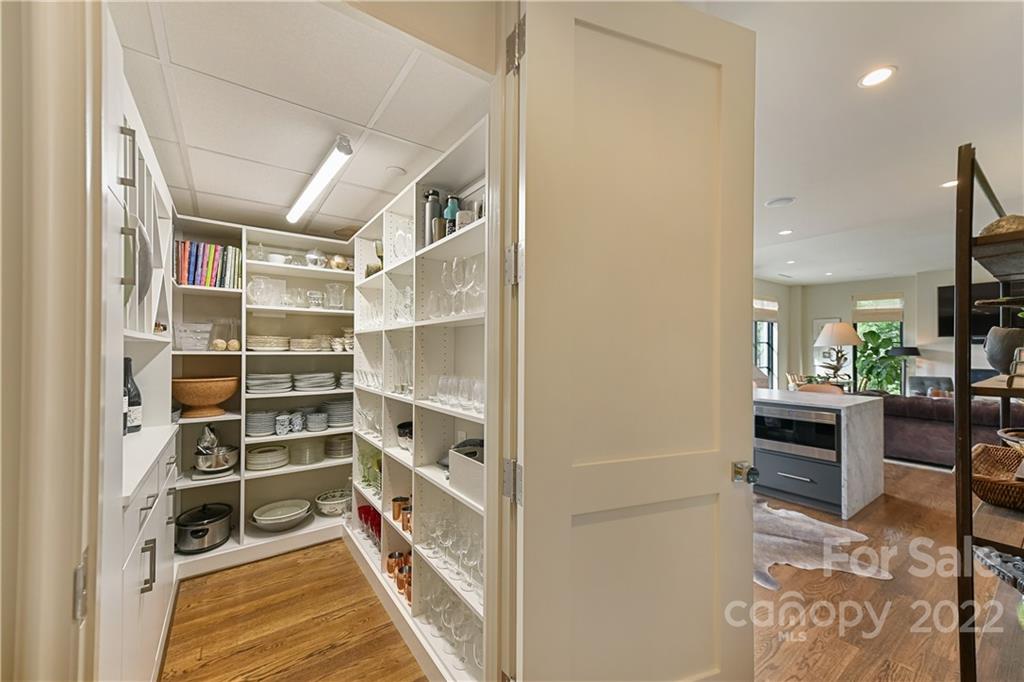 1333 Queens Road, Unit A4 Charlotte, NC 28207 - Photo 17 of 30 Gallery Image 17