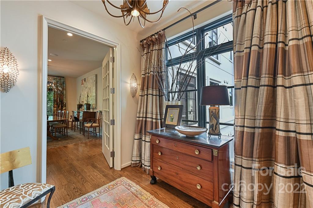 1333 Queens Road, Unit A4 Charlotte, NC 28207 - Photo 3 of 30 Gallery Image 3