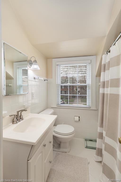 324 McMillan Road Grosse Pointe Farms, MI 48236 - Photo 30 of 40