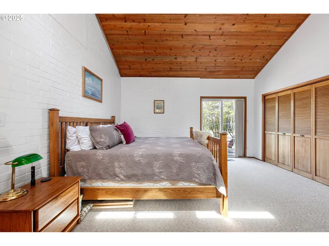 $1,145,000 | 36189 Highway 58, Pleasant Hill, OR 97455