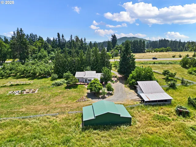 $1,145,000 | 36189 Highway 58, Pleasant Hill, OR 97455