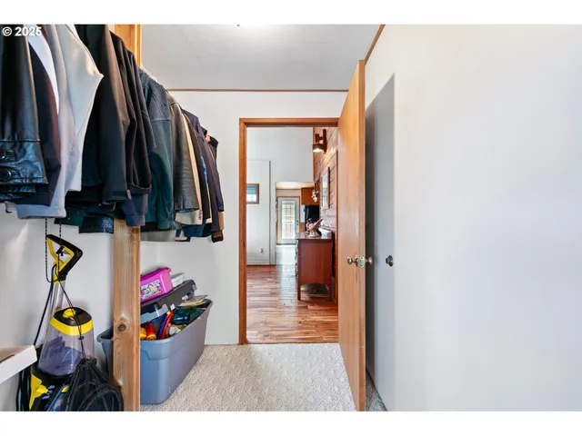 $1,145,000 | 36189 Highway 58, Pleasant Hill, OR 97455