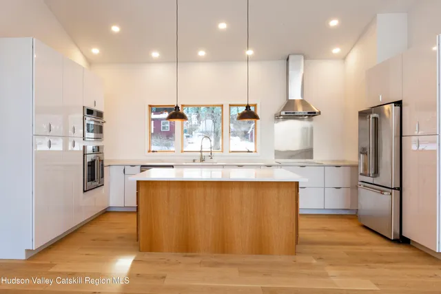 $979,000 | 513 Myrtle Avenue, Wallkill, NY 12589