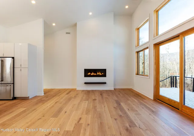 $979,000 | 513 Myrtle Avenue, Wallkill, NY 12589