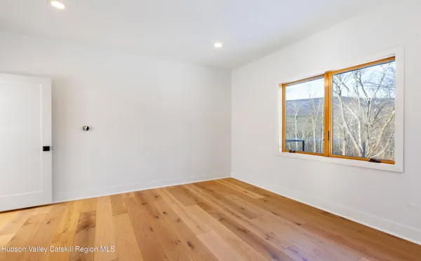 $979,000 | 513 Myrtle Avenue, Wallkill, NY 12589