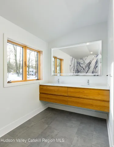 $979,000 | 513 Myrtle Avenue, Wallkill, NY 12589