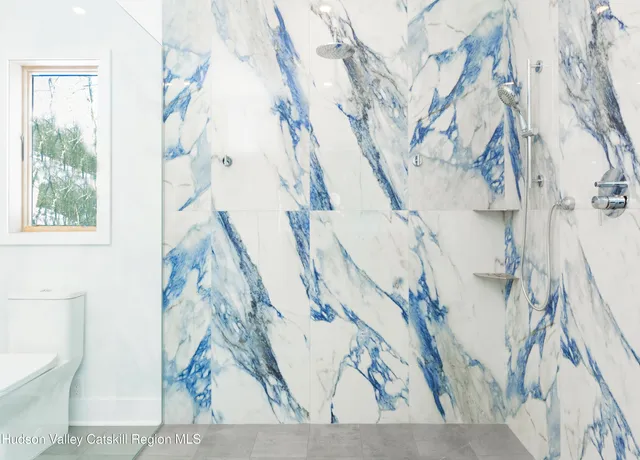 $979,000 | 513 Myrtle Avenue, Wallkill, NY 12589