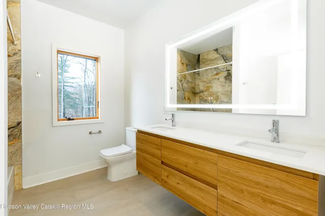 $979,000 | 513 Myrtle Avenue, Wallkill, NY 12589