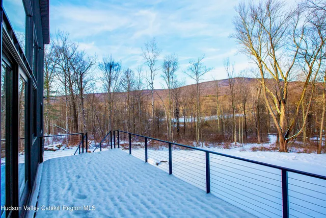 $979,000 | 513 Myrtle Avenue, Wallkill, NY 12589