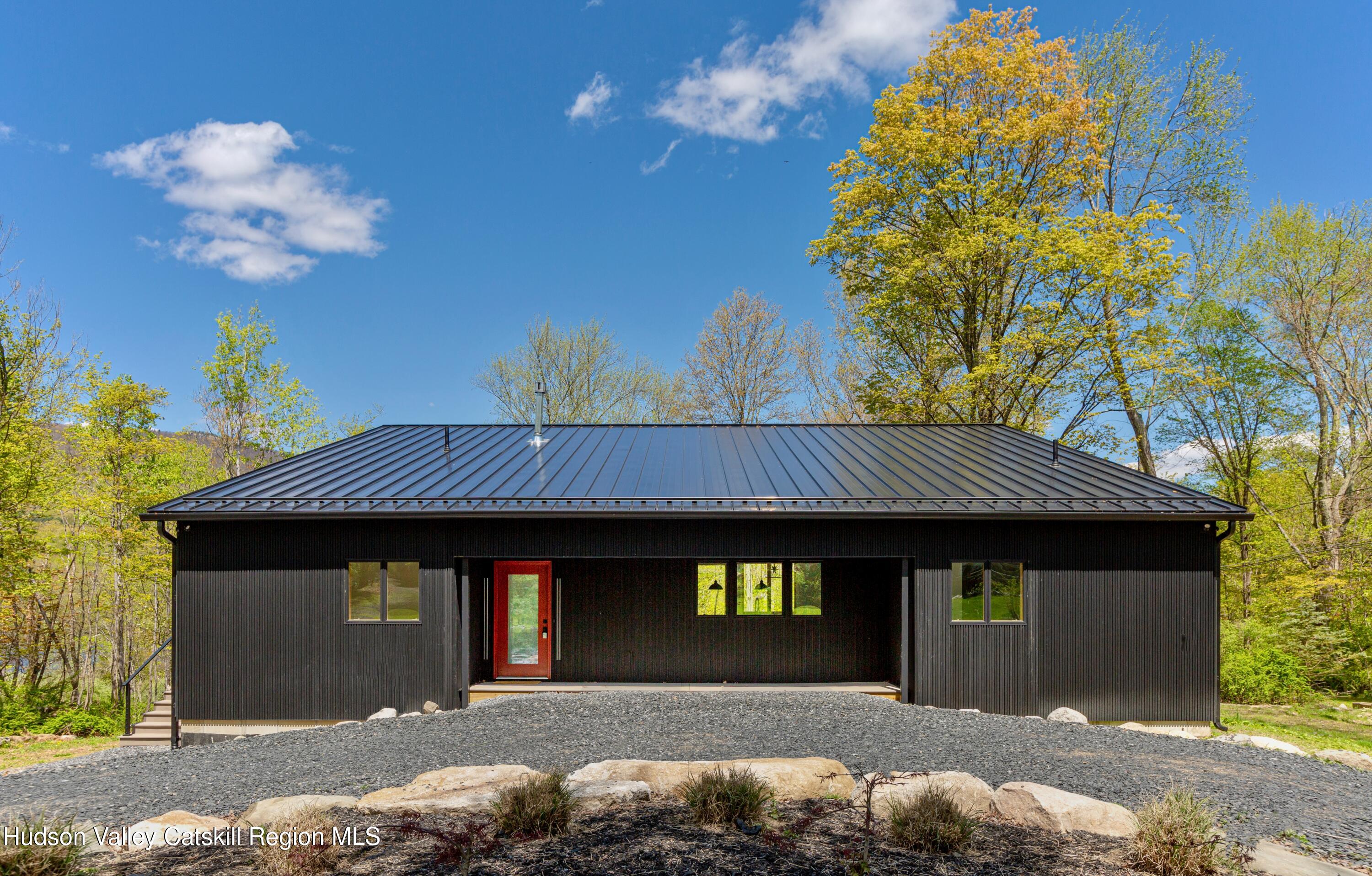 513 Myrtle Avenue Wallkill, NY 12589 - Photo 4 of 62 NEW SPRING EXTERIORS JIM - 513 MYRTLE AV