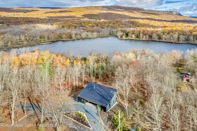 $979,000 | 513 Myrtle Avenue, Wallkill, NY 12589