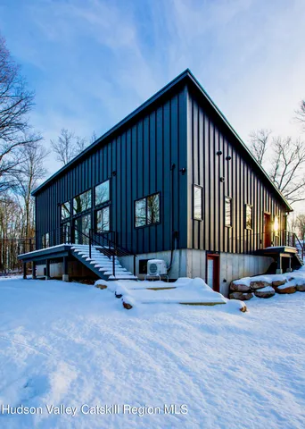 $979,000 | 513 Myrtle Avenue, Wallkill, NY 12589