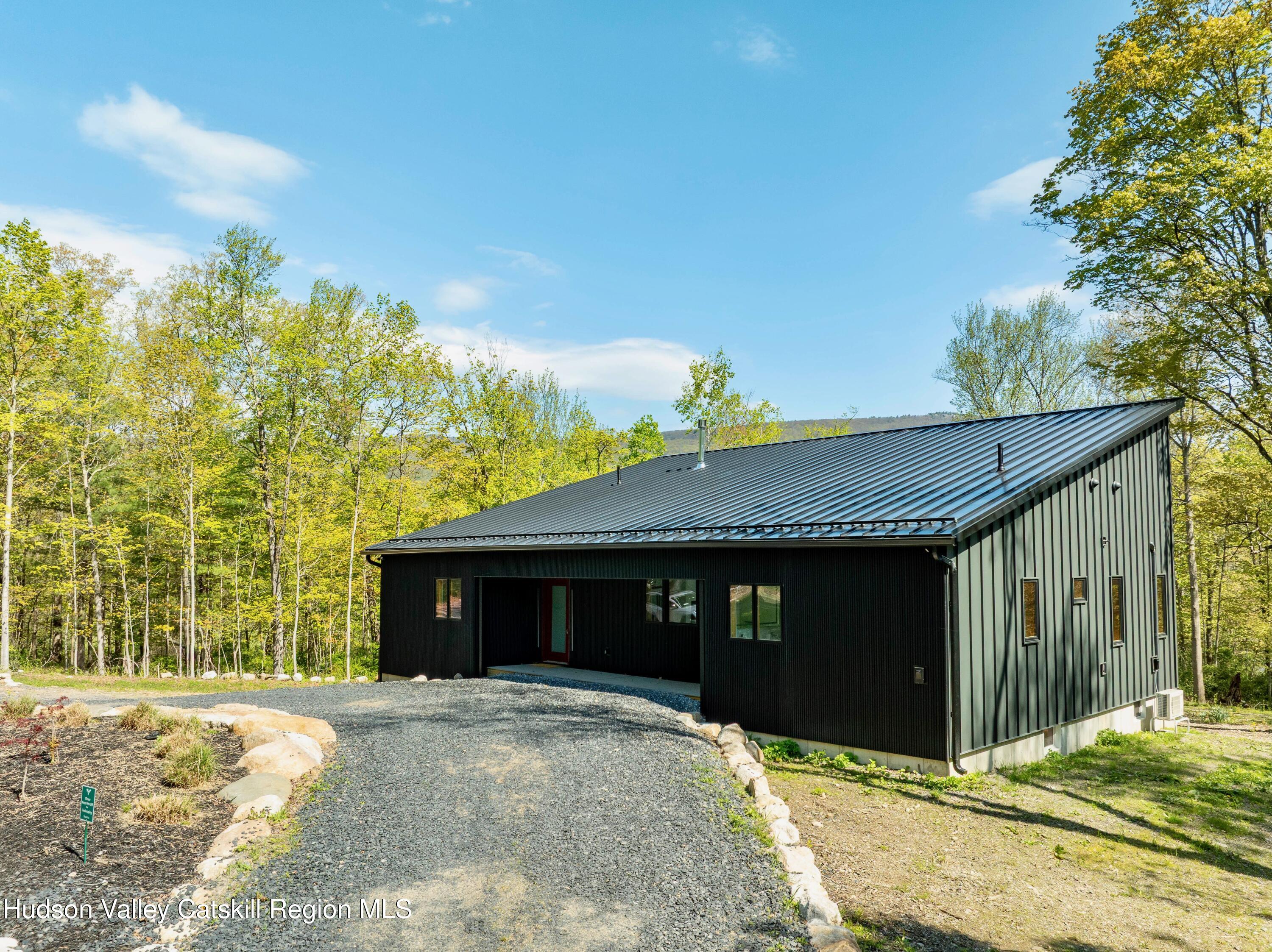 513 Myrtle Avenue Wallkill, NY 12589 - Photo 48 of 62 a front view of a house