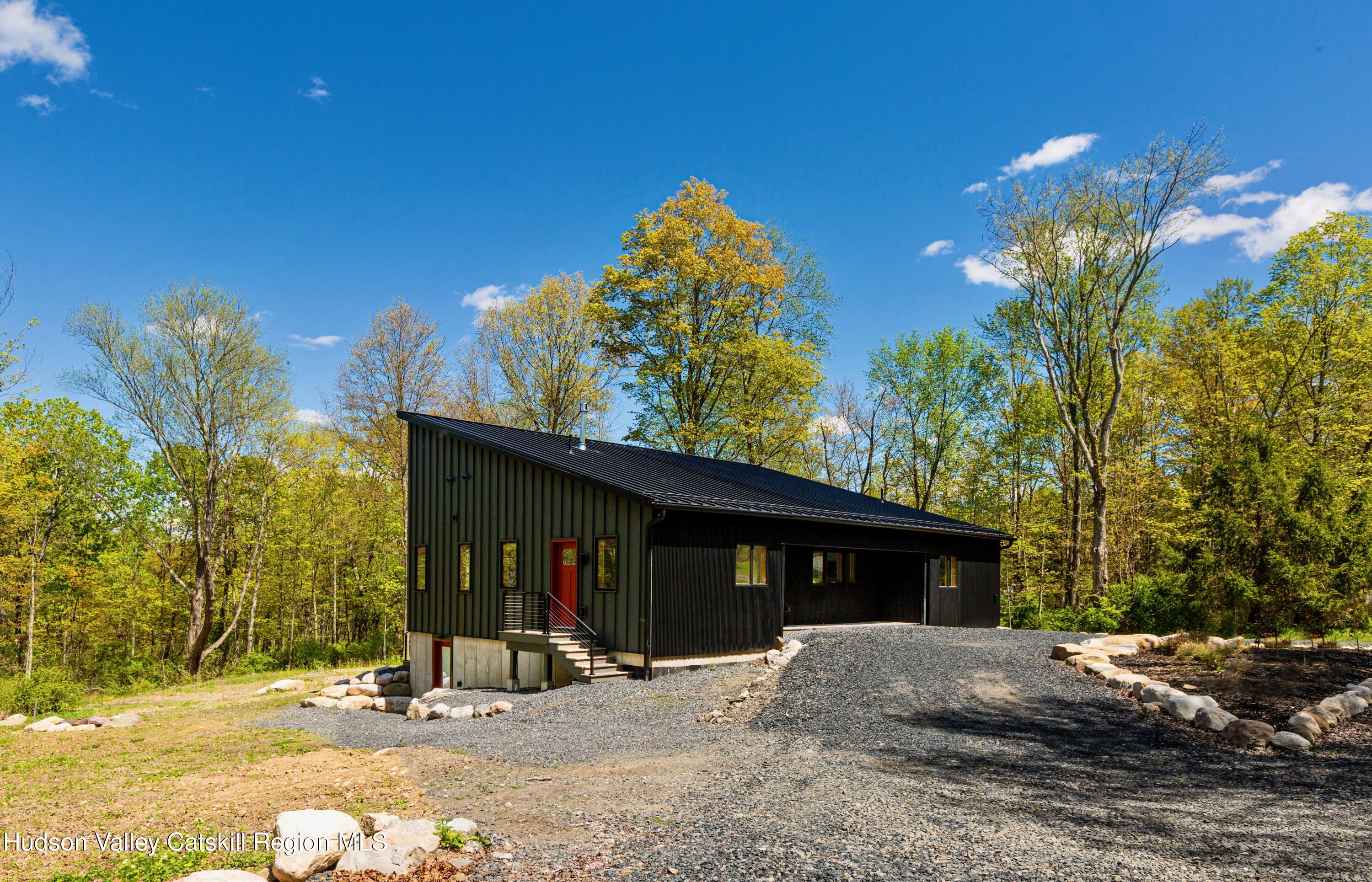 513 Myrtle Avenue Wallkill, NY 12589 - Photo 60 of 62 NEW SPRING EXTERIORS JIM - 513 MYRTLE AV