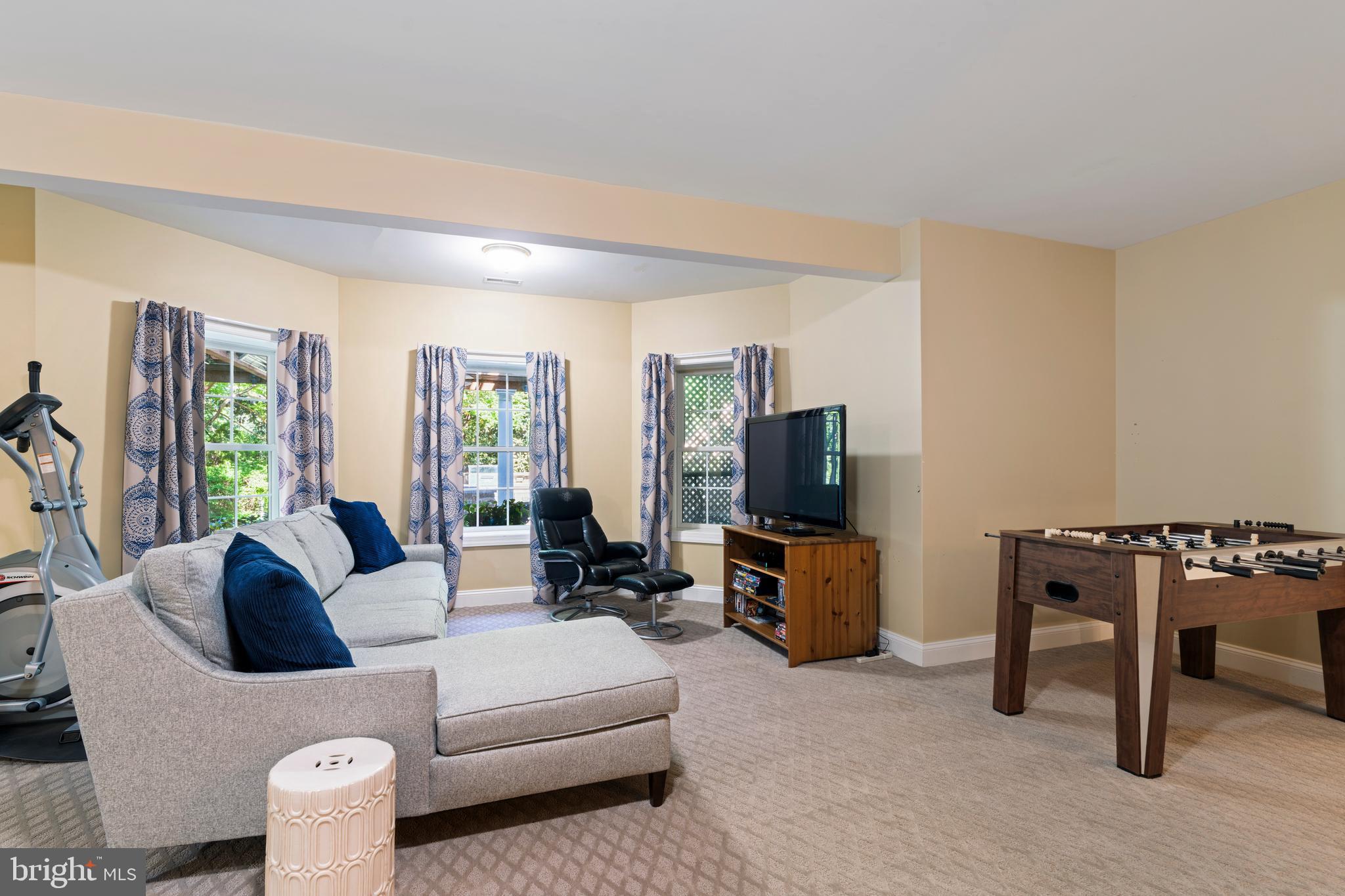 2006 Cranbourne Road Lutherville-Timonium, MD 21093 - Photo 51 of 89 Great Room