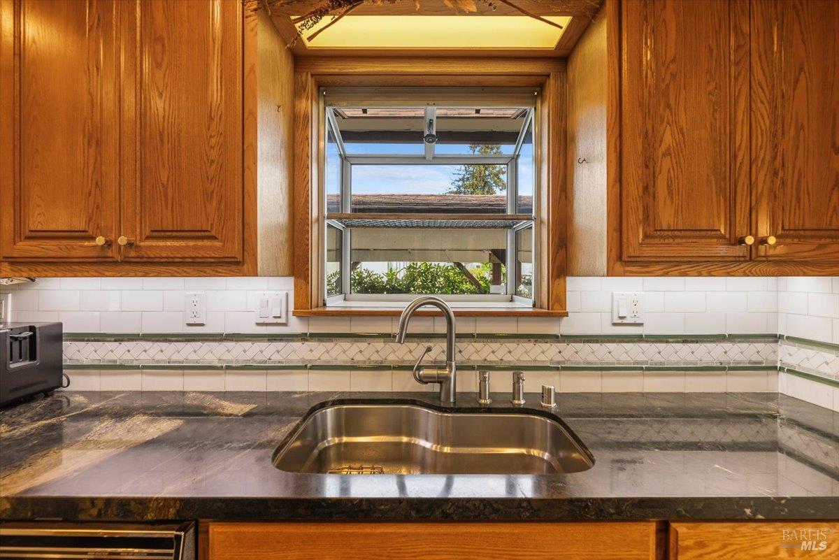 300 Stony Point Road, Unit 105 Petaluma, CA 94952 - Photo 24 of 43 Gallery Image 24
