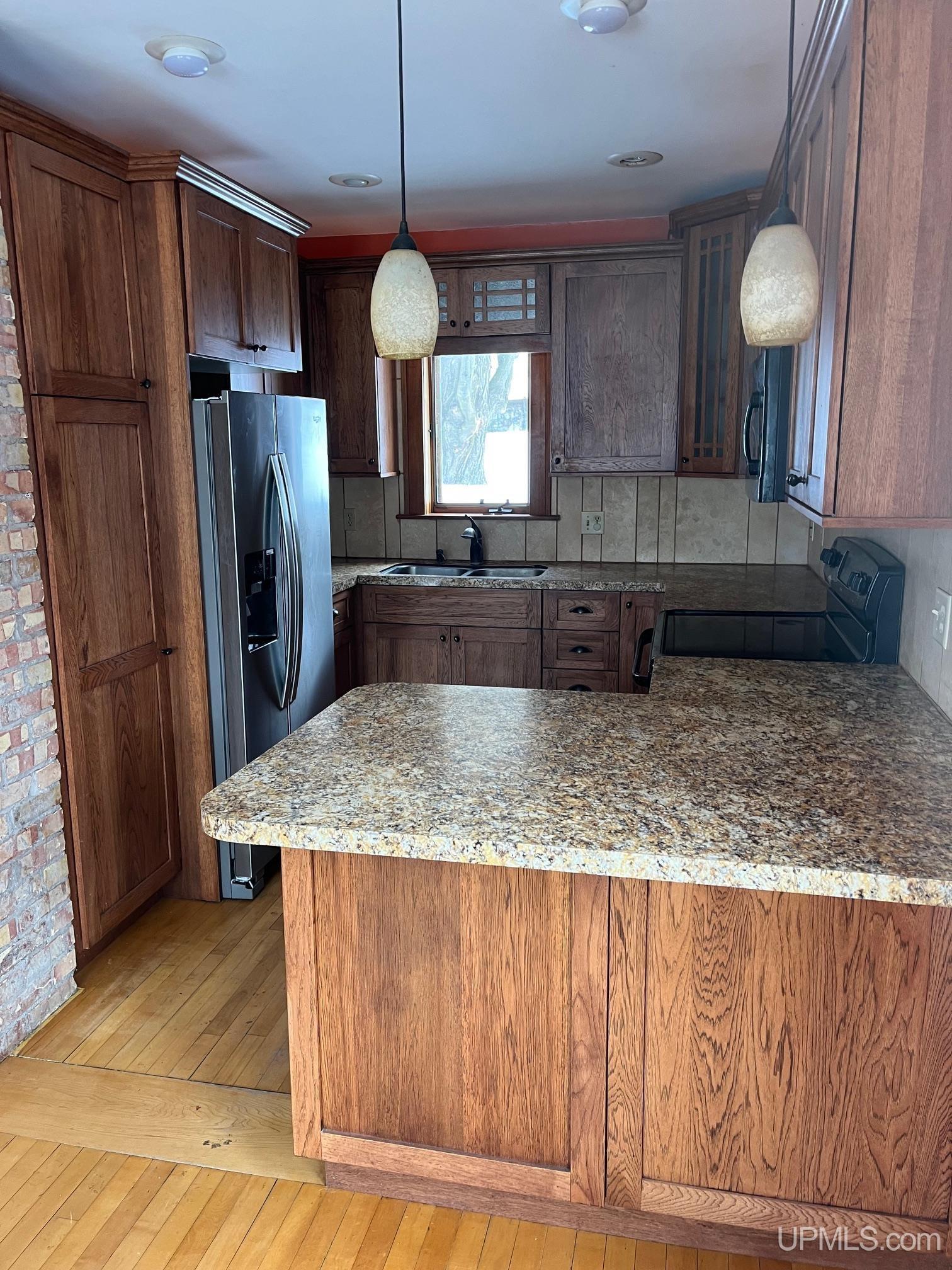 818 North Pine Street Ishpeming, MI 49849 - Photo 2 of 39