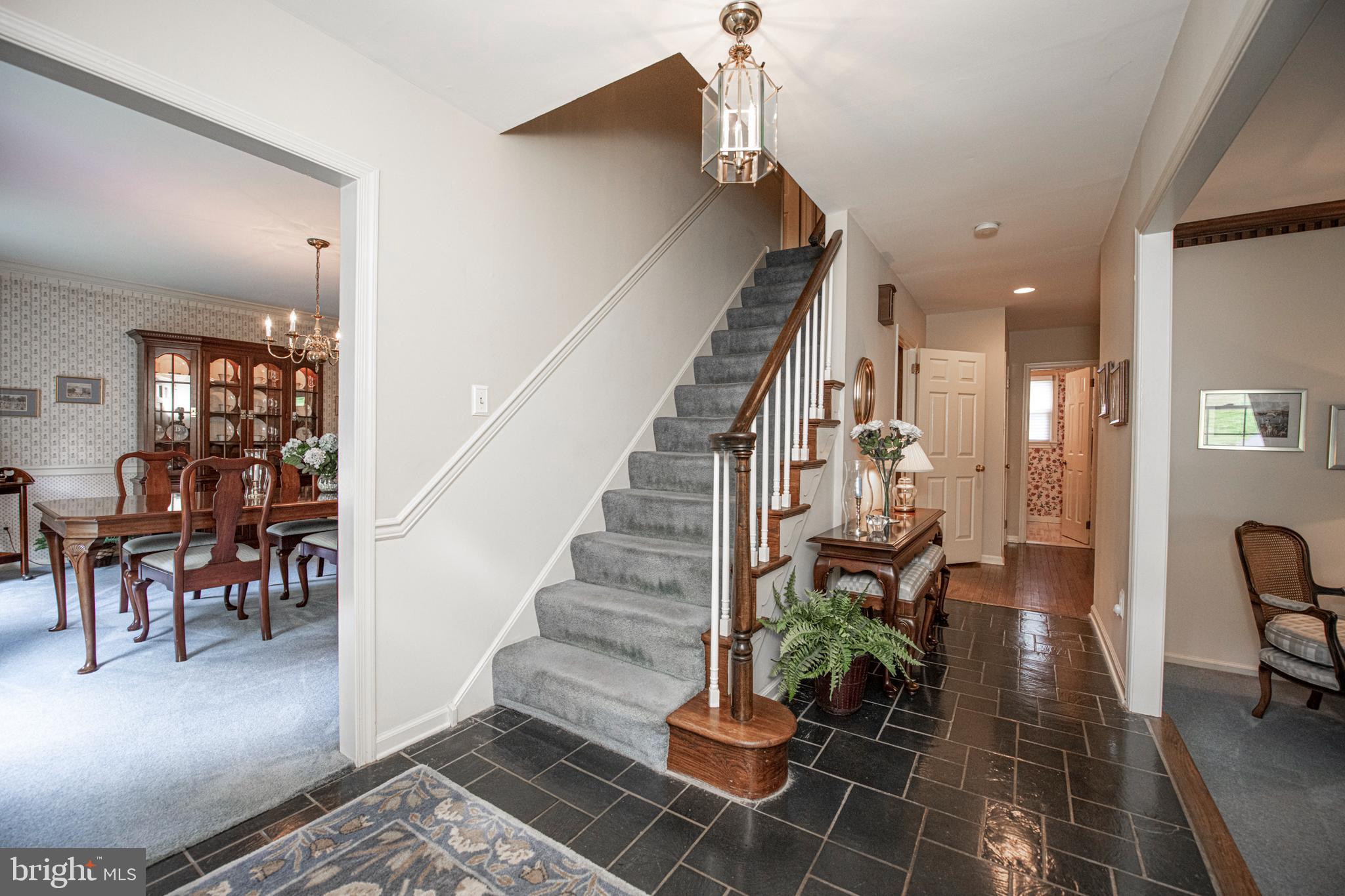 217 Hansell Road Newtown Square, PA 19073 - Photo 3 of 46