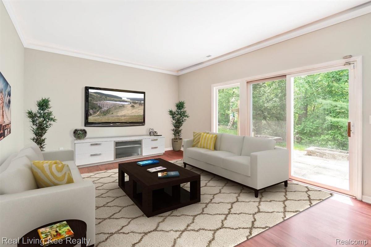 82 Eagle Ridge Road Lake Orion, MI 48360 - Photo 20 of 44 43-82-Eagle-Ridge-Rd-WindowStill-Re.jpg