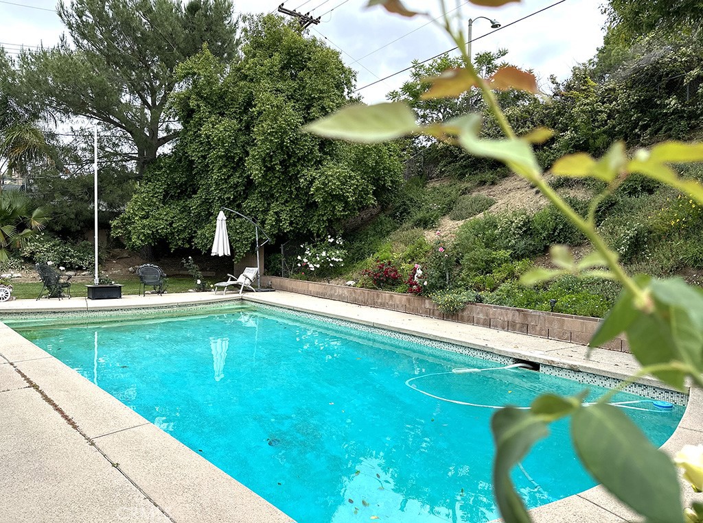 26261 Veva Way Calabasas, CA 91302 - Photo 30 of 59