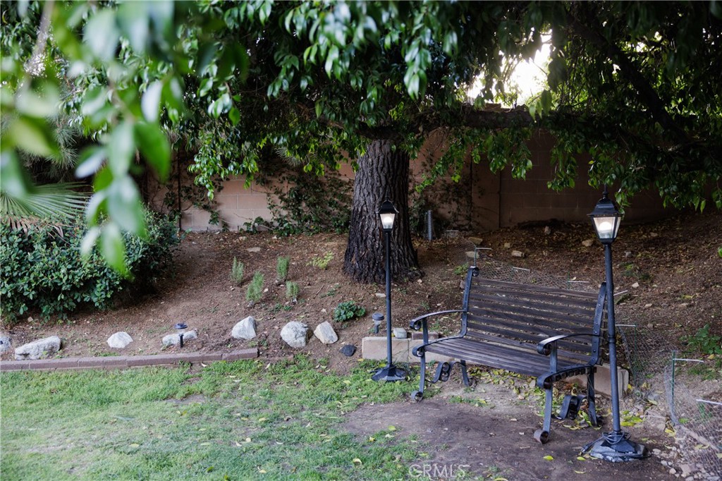 26261 Veva Way Calabasas, CA 91302 - Photo 36 of 59