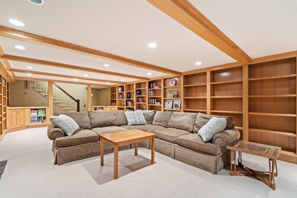 128 Colony Road Longmeadow, MA 01106 - Photo 17 of 39 Gallery Image 17