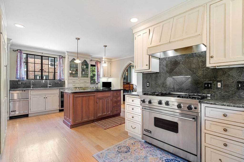 128 Colony Road Longmeadow, MA 01106 - Photo 10 of 39 Gallery Image 10
