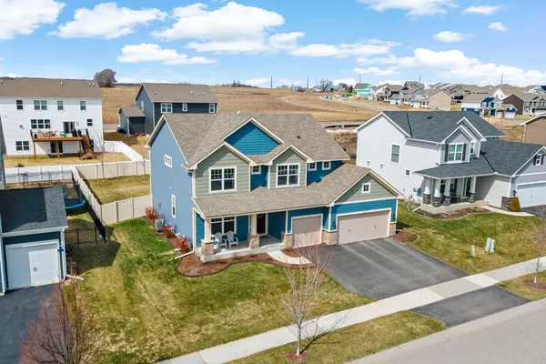 $595,000 | 3894 Carver Path, Chaska, MN 55318