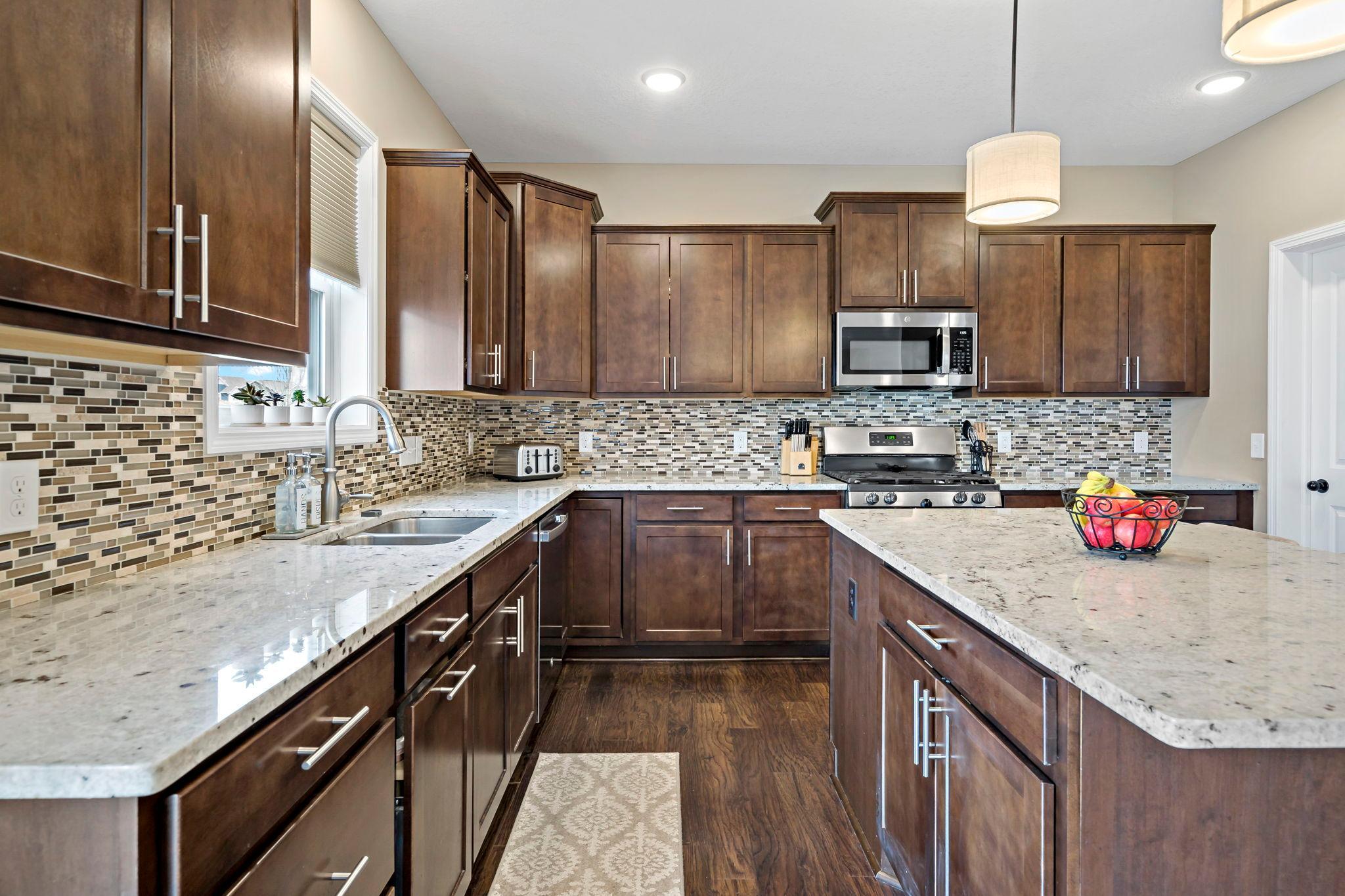 3894 Carver Path Chaska, MN 55318 - Photo 6 of 37