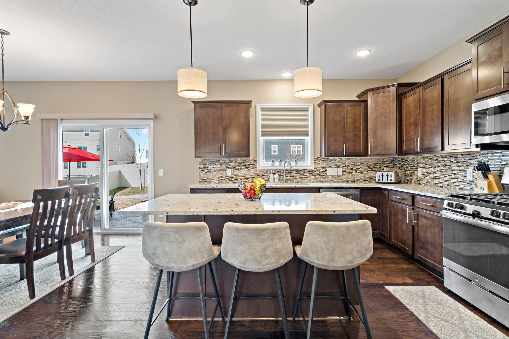 3894 Carver Path Chaska, MN 55318 - Photo 7 of 37