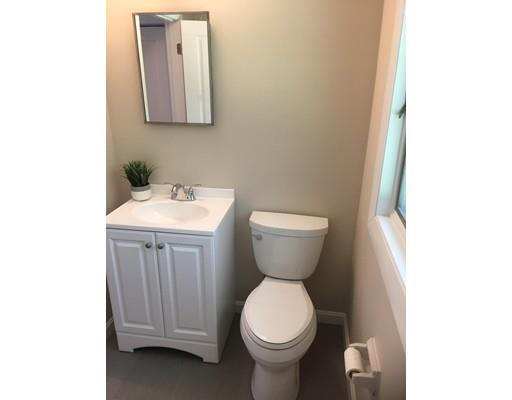 32 Porter Road Chelmsford, MA 01824 - Photo 11 of 15