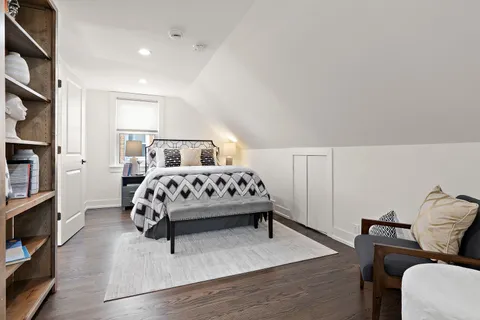 $670,000 | 7179 North Mankato Avenue, Chicago, IL 60646